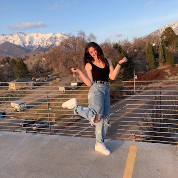 Meet your Posher, Max - Picture 1 of 1